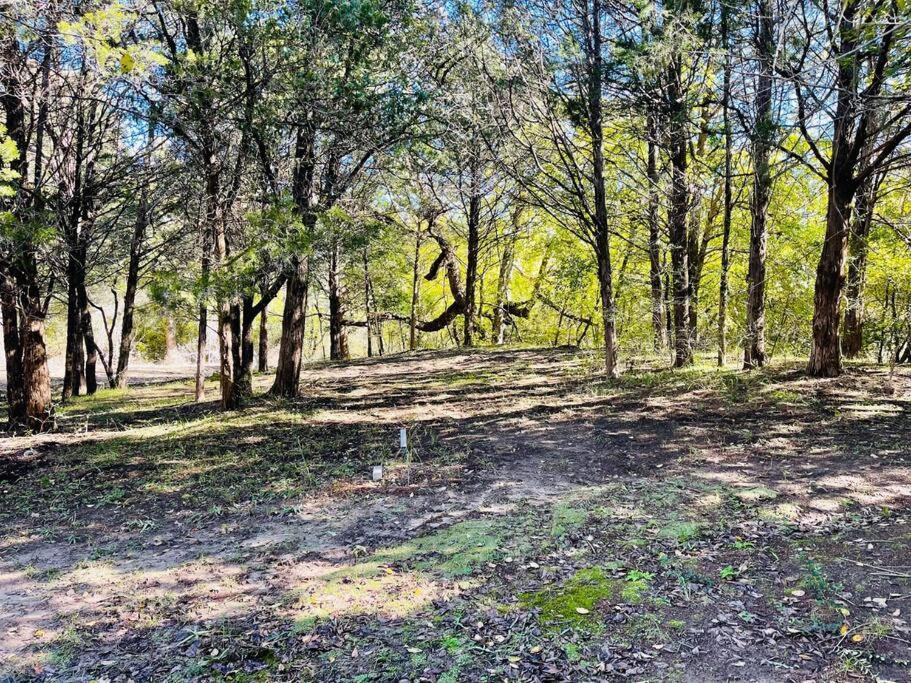 Villa Bastrop Tiny Disc Golf Retreat Exterior foto